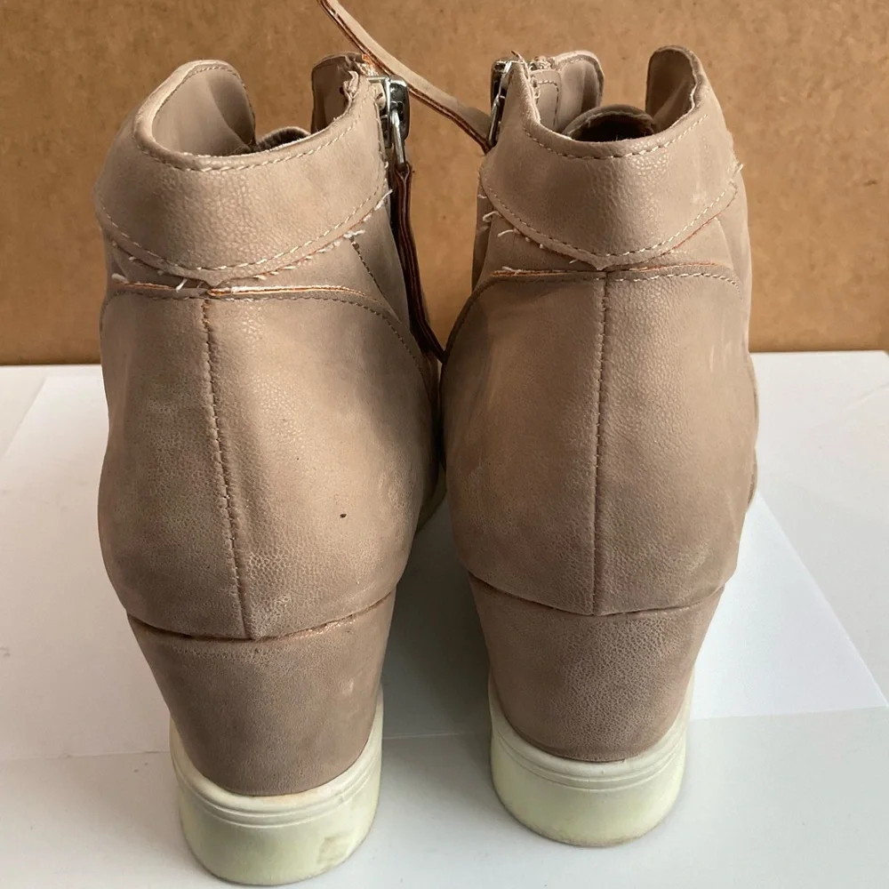 MIA excellent used